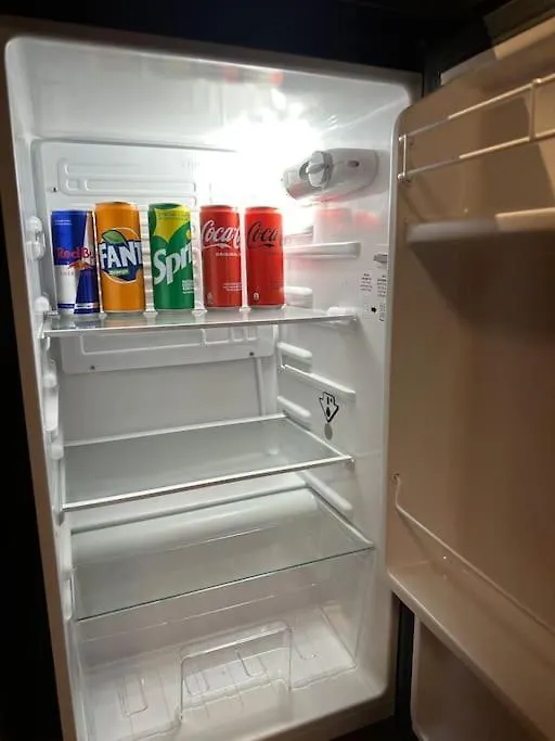 Apartment Mit Wohnkuche & Balkon Dusseldorf